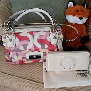 💯 Coach Bag W/Free Wallet 💖